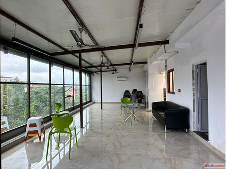 Golden Glory Coworking Space - Modern Office Shared Workspace
