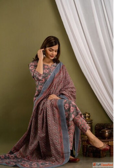 Timeless Ensemble Kurta Sets for Women that Capture Elegance