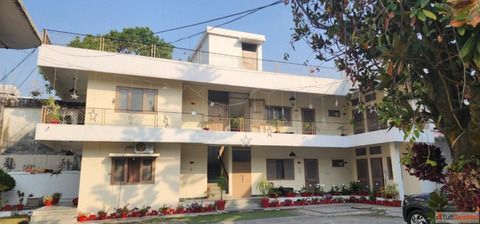 Best Hotel in Dehradun Hotel Sukhsadan