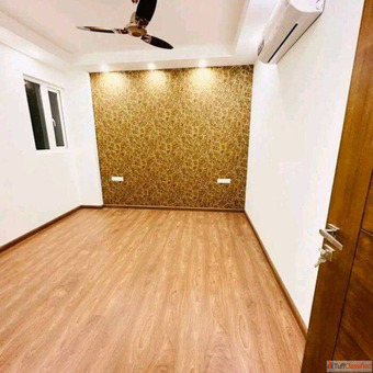 Ground Floor for Sale in Mayfield Garden Sector 51 Gurgaon