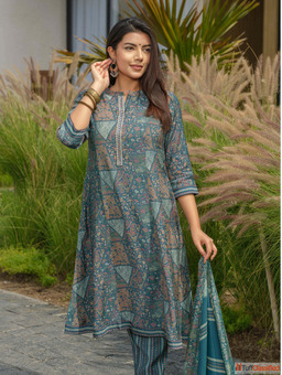 Explore Stylish Designer Kurta sets Online Etiquette