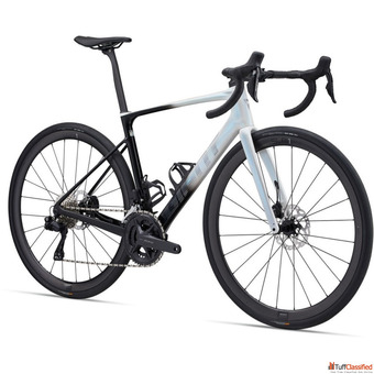 2024 Giant Defy Advanced Pro 1 Road Bike PIENARBIKESHOP