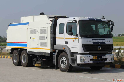 Industrial Road Sweeper