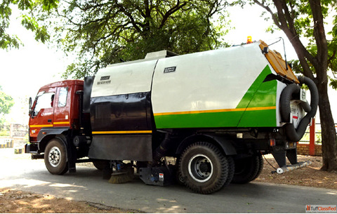Truck Mounted Road Sweeping Machines
