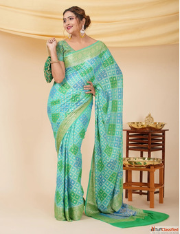 Buy Special Occasion With This Luscious Green Banarasi Silk Saree From BanarasiSilks