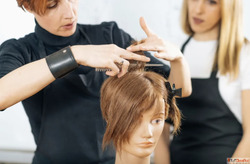 Beauty Parlour Classes For Hair Cutting - IICA