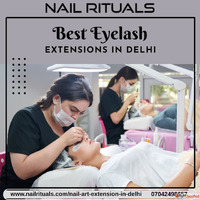 Best Eyelash Extensions in Delhi