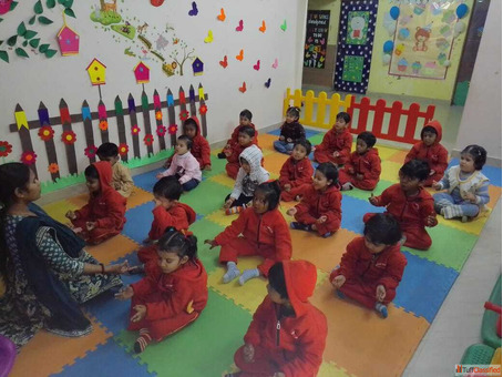 Top Nursery School in Aliganj for Safe Smart Learning