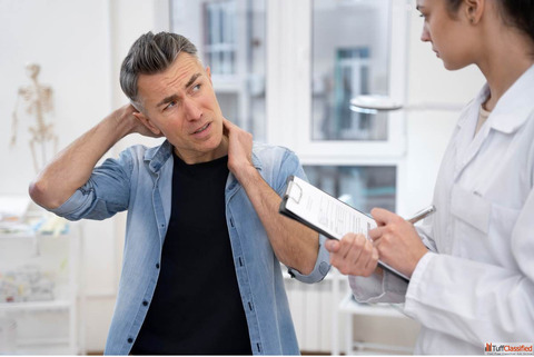 Find Relief with a Trusted Neck Strain Doctor