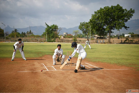 How to Choose Team Gear for Office Leagues at a Dubai Cricket Ground