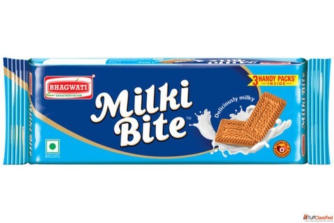 milk with biscuits