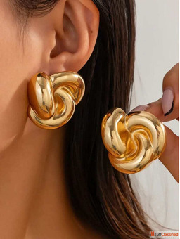 Chunky Hoop Earrings By Ishhaara