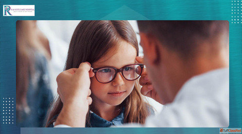 Best Eye Specialist Doctor in Dadar Mumbai