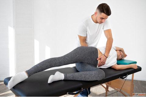 Chiropractor in Raj Nagar Extension Spine Pain Relief Clinic