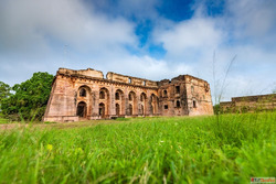 Hindola Mahal Mandu - The Swinging Palace of Medieval India
