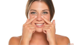 What Causes a Droopy Nose