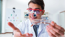 Book an Appointment with the Best Eye Doctor in Etawah