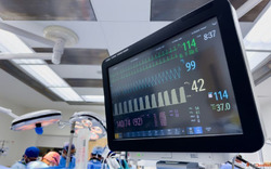 Easy-to-Use Cardiac Monitor Machine With Trusted Accuracy