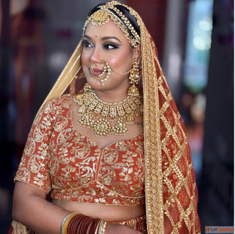 Lakmé Academy - Best makeup Institute In Delhi