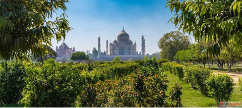 Same Day Agra Tour by Superfast Train from Delhi - Golden Taj Tours