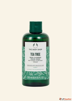Buy Tea Tree Skin Clearing Facial Toner - 250ML