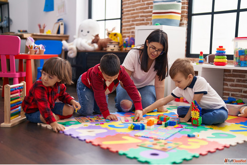 Trusted Daycare Center in Aliganj for Safe and Quality Learning