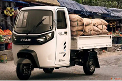 Hiload EV Electric Cargo Vehicle Advanced Safety Smart Conne...