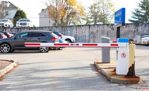 Which Gate Barrier System Is Best for Your Needs
