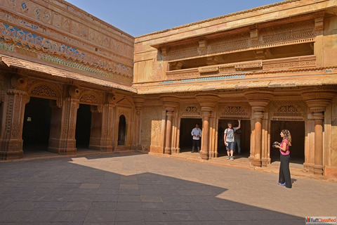 Forts in Madhya Pradesh - Explore the Glorious Heritage Architecture