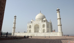 Taj Mahal tour from gatiman express