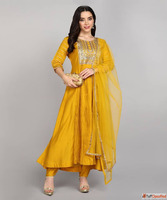 Elevate Your Wardrobe with Elegant Kurti Sets from Mirraw