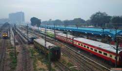 Gatiman train tour