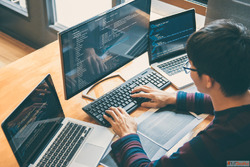 Choose the Best Software Development Company - Techwarezen P...