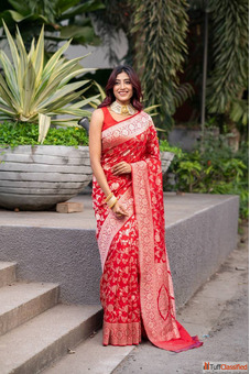 Buy Silk Sarees Online - Elegant Collection at Best Prices