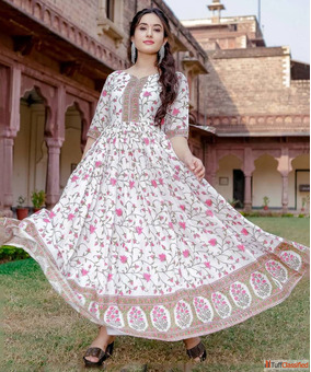 Special Offer on Elegant White Kurtis at Mirraw