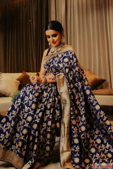Buy Traditional Sarees Online at Mirraw- Classic Styles with Grace