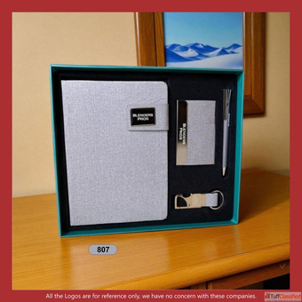 4-in-1 Notebook Gift Set