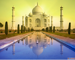 Taj Mahal Sunrise Tour with Photography