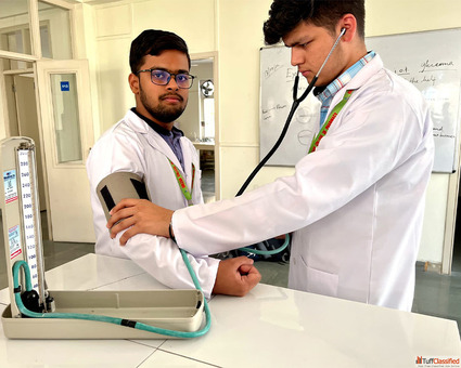 Top Pharmacy College in UP Offering B. Pharma D. Pharma