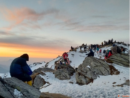 Affordable Kedarkantha Trek Package with Himalaya Tribe