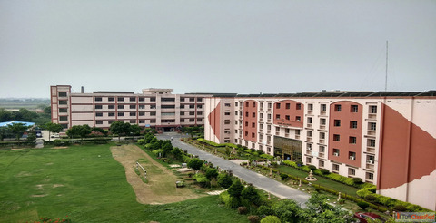 Private Pharmacy College in Delhi NCR - Practical Learning with Modern Labs