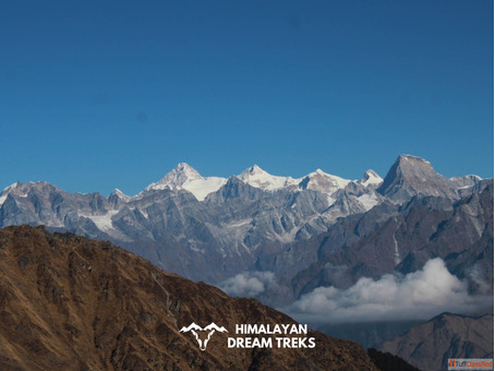 Kuari Pass Trek - The Iconic Trail to Panoramic Himalayan Views and Alpine Meadows