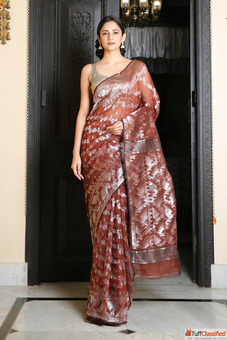 Jamdani Sarees - Elegant Handwoven Styles Online at Mirraw