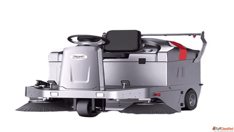 Dynaclean Industries Creates a Reliable Ride-On Sweeper Machine for Every Sector