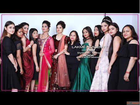 Makeup Artist Courses in Merrut Lakme Academy Noida