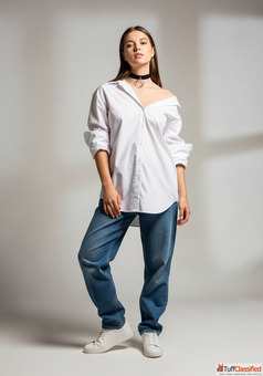 11 Stylish Ways to Wear Oversized Shirts with Baggy Jeans