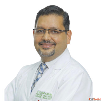 Dr. Vedant Kabra Best Surgical Oncologist India
