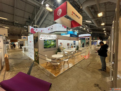 Eye-Catching Booth Double Deck Ideas