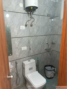 Best PG for Boys Girls Couples - Zing Coliving Near Galleriya Market