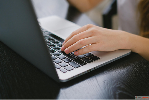 Android mobile ad clicking job with daily income